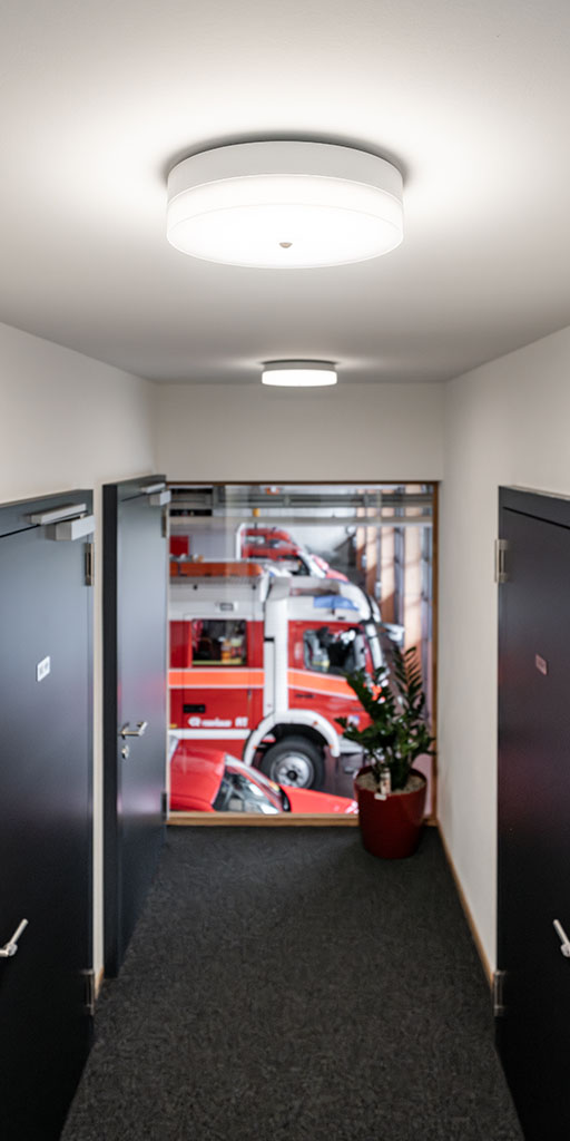 Feuerwehr Kaltbrunn Korridor mit TRIVALITE Sirius-Leuchten
